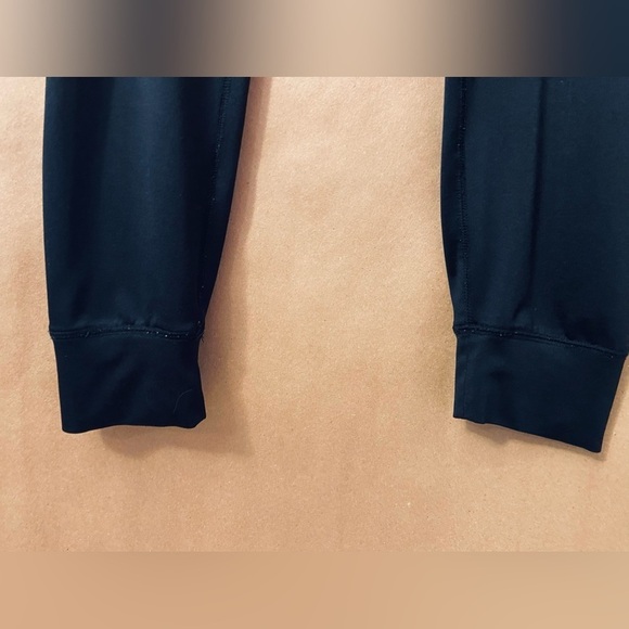 PINK Victoria's Secret Pure Black Ultimate High Waist Leggings Size Small - Picture 4 of 11